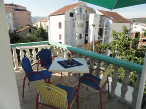  Apartment Okrug Gornji 11231a  Трогир